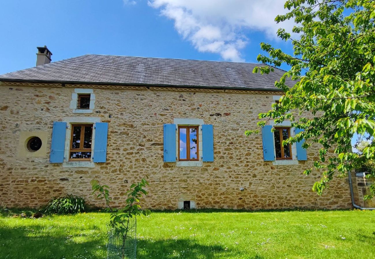 Maison à Salignac-Eyvigues - Gite La Dure : le Charme d'un séjour Périgourdin 