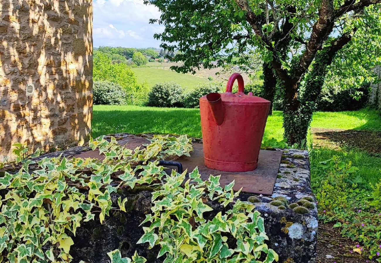 Maison à Salignac-Eyvigues - Gite La Dure : le Charme d'un séjour Périgourdin 