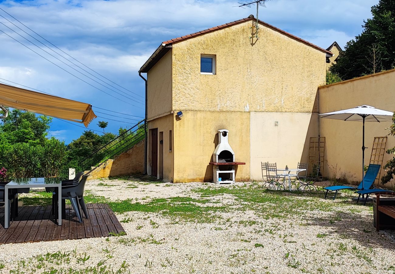 Maison à Sarlat-la-Canéda - Le gîte d'en bas - Petite maison périgourdine 