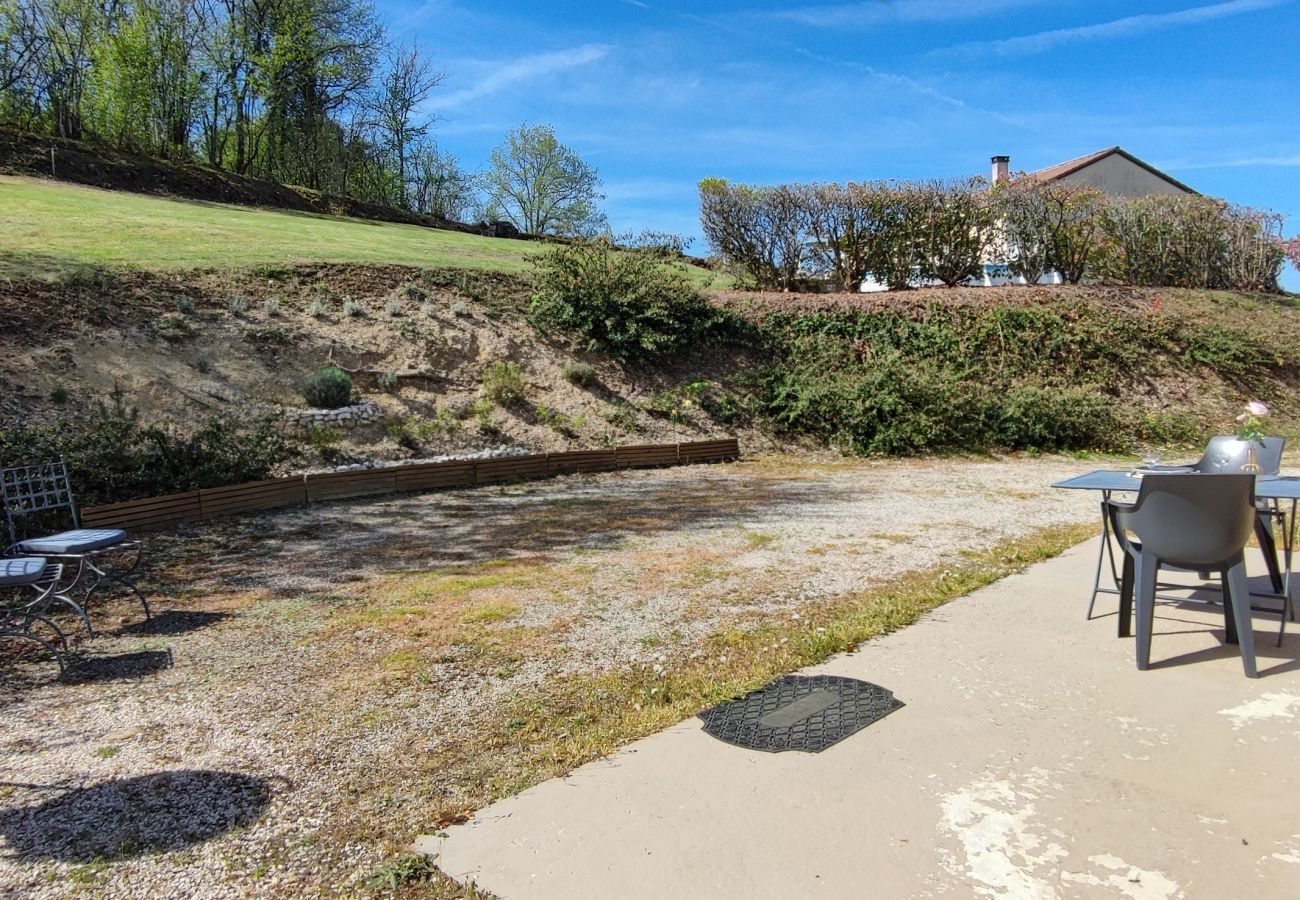 Maison à Sarlat-la-Canéda - Le gîte d'en haut à 2,5 km de Sarlat centre 