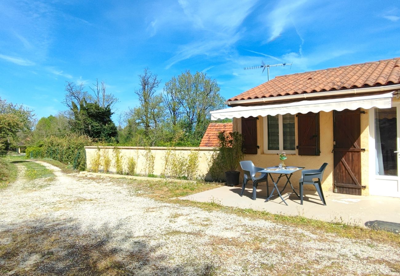 Maison à Sarlat-la-Canéda - Le gîte d'en haut à 2,5 km de Sarlat centre 