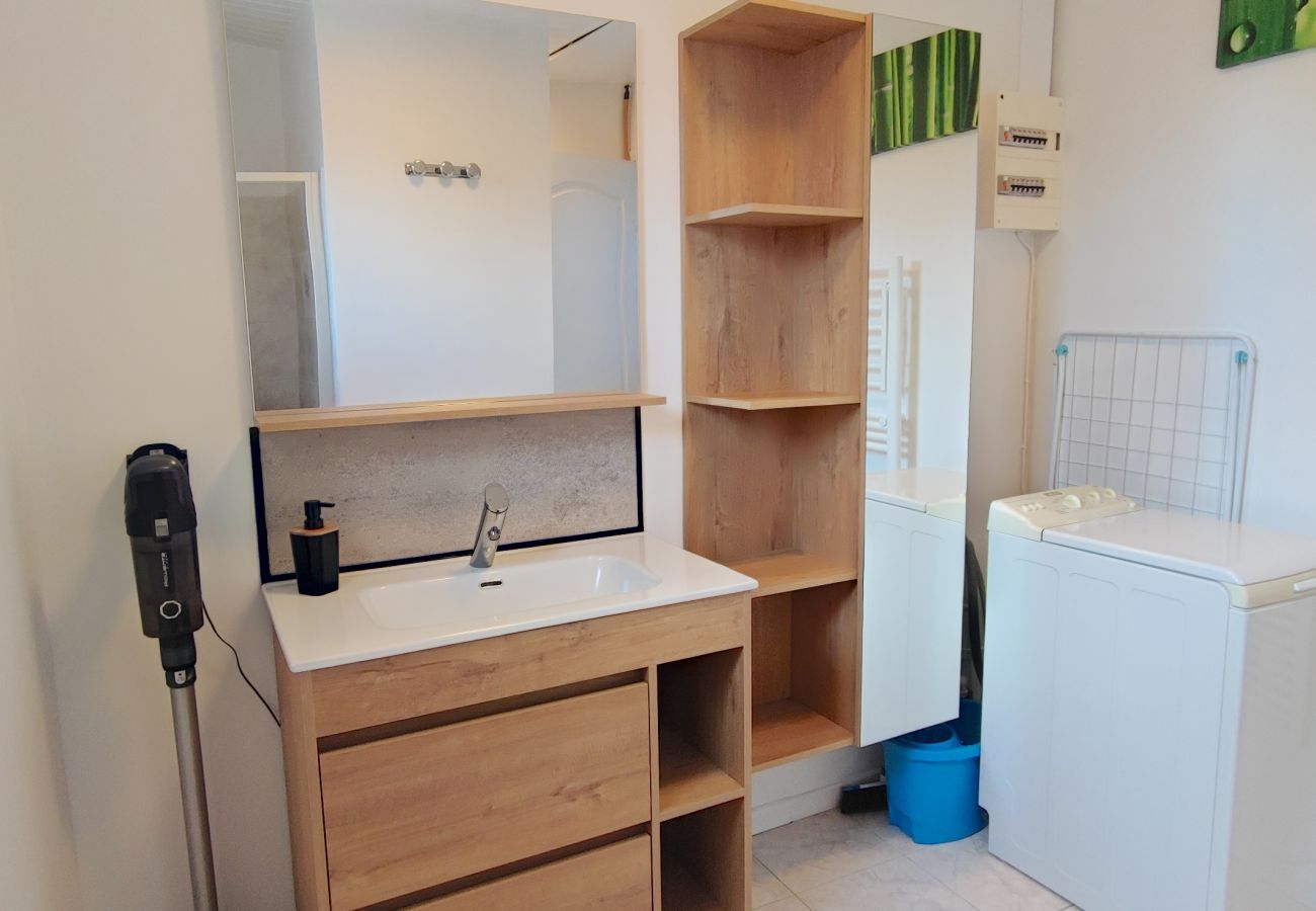 Maison à Sarlat-la-Canéda - Le gîte d'en haut à 2,5 km de Sarlat centre 