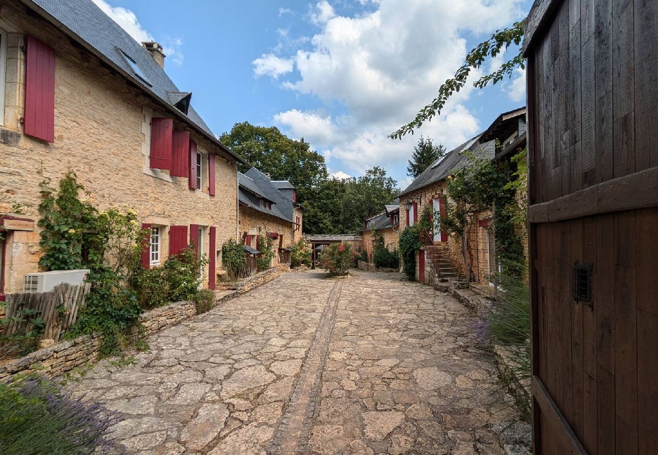 Maison à Terrasson-Lavilledieu - La Grange 