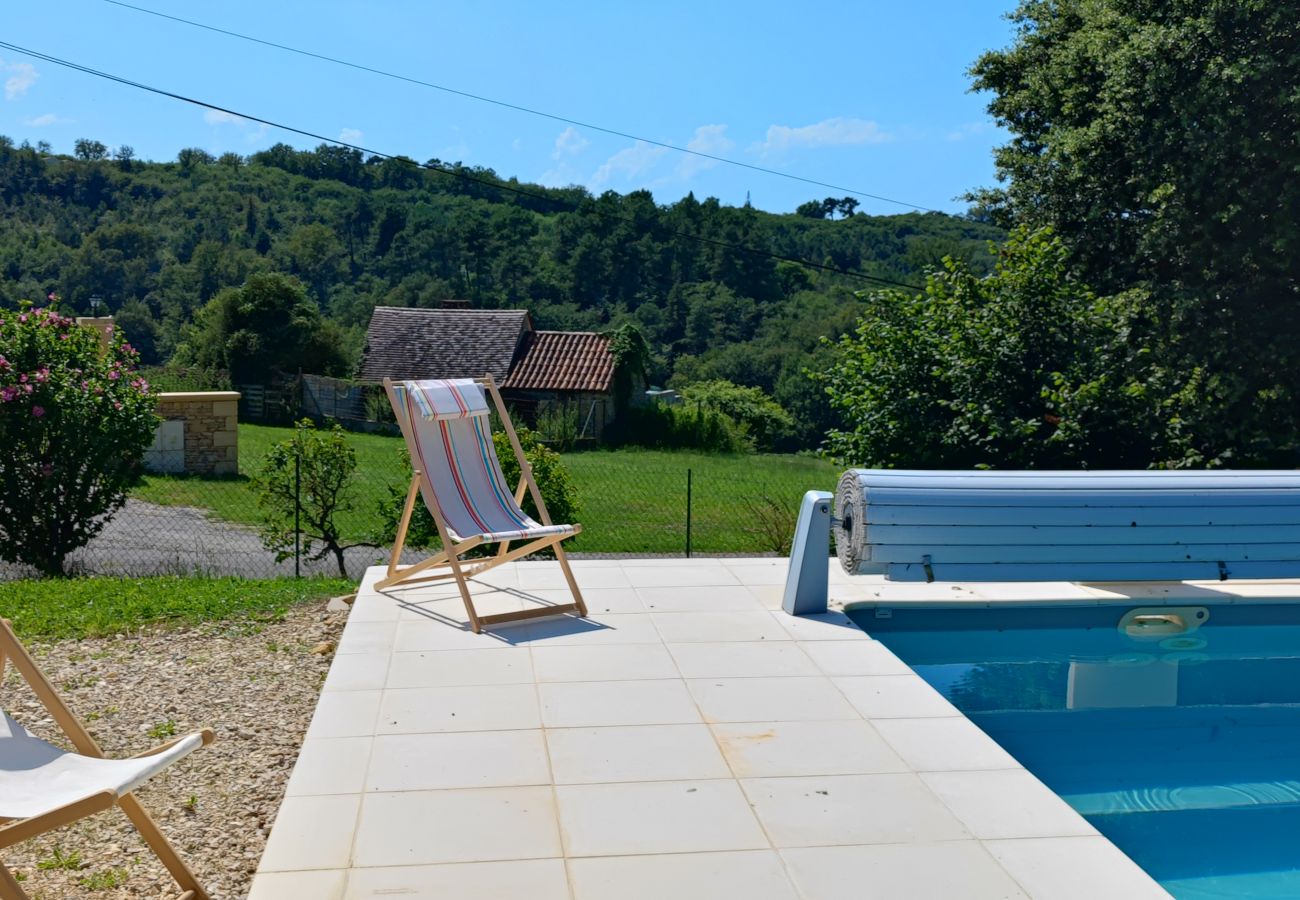 Maison à Marcillac-Saint-Quentin - La Londonnière avec piscine Chauffée