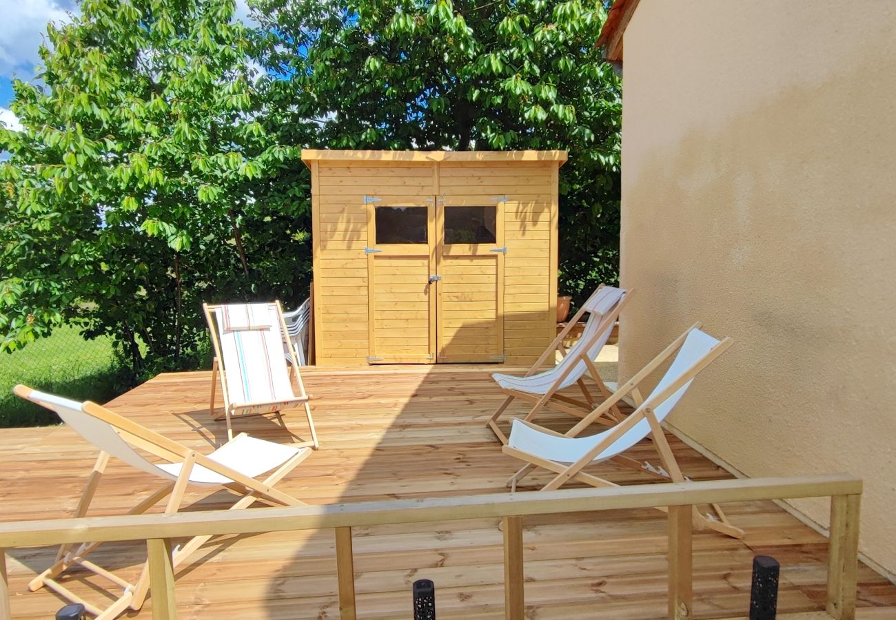 Maison à Marcillac-Saint-Quentin - La Londonnière avec piscine Chauffée