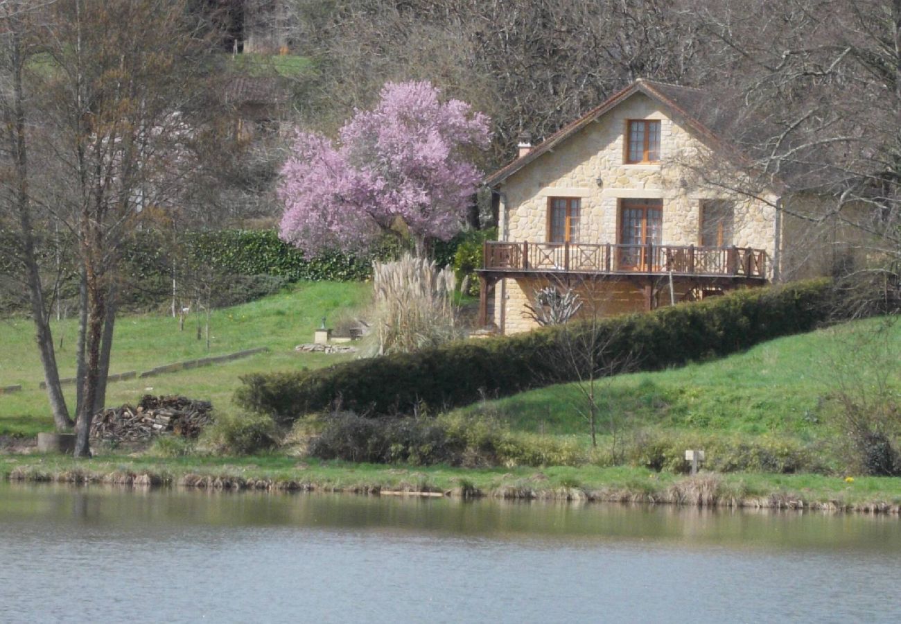 Maison à Groléjac - La Maison au bord du Lac