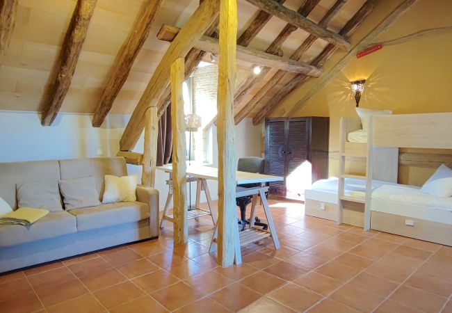 Maison à Carlux - Chaliniac : Maison en Pierre avec piscine chauffée  Maison à Carlux - Chaliniac : Maison en Pierre avec piscine chauffée
