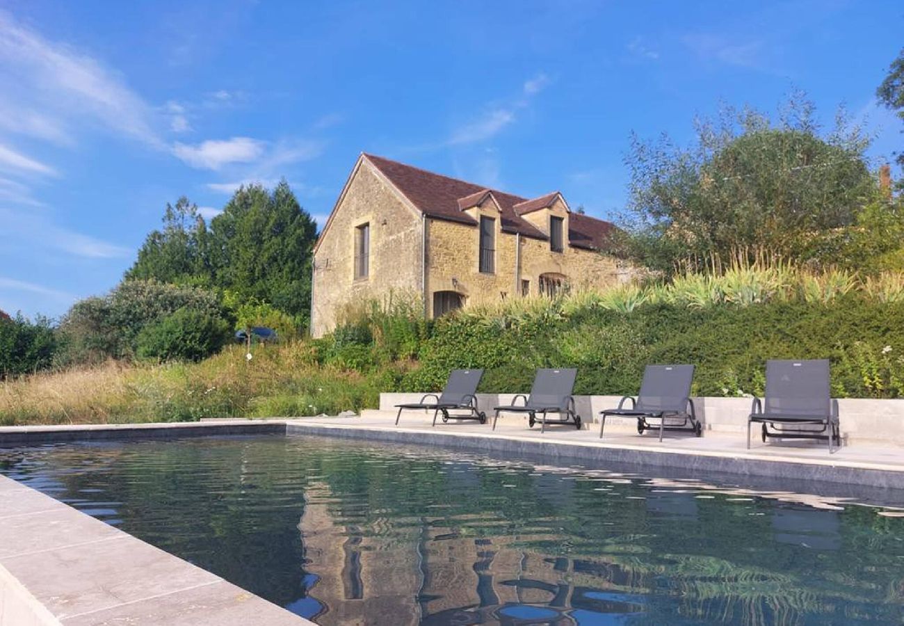 Maison à Carlux - Chaliniac : Maison en Pierre avec piscine chauffée 