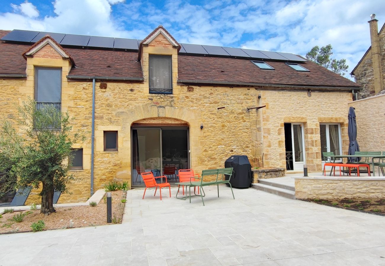 Maison à Carlux - Chaliniac : Maison en Pierre avec piscine chauffée 