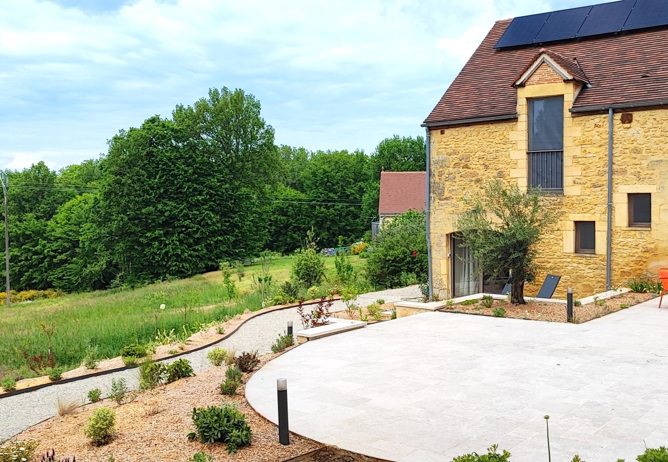 Maison à Carlux - Chaliniac : Maison en Pierre avec piscine chauffée 