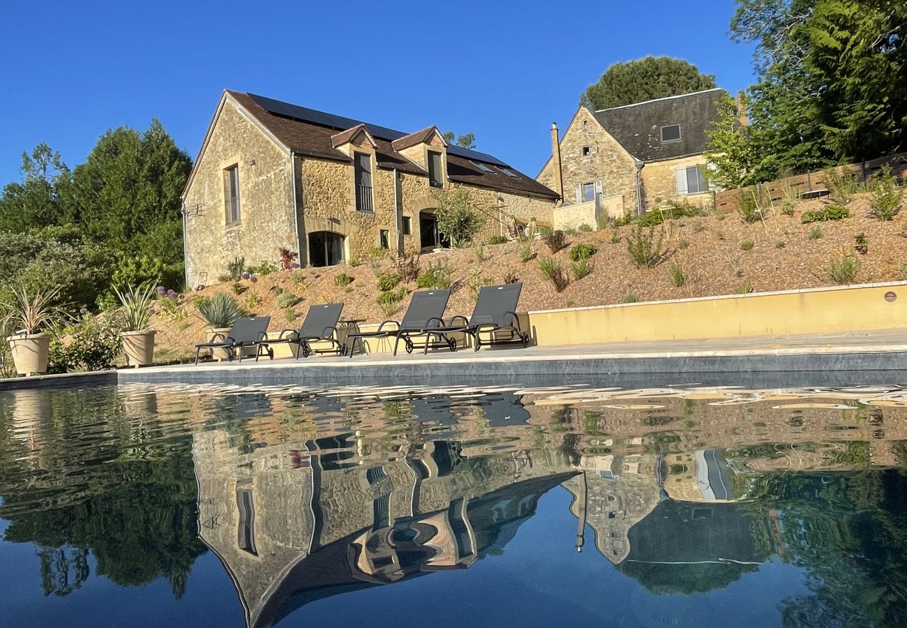 Maison à Carlux - Chaliniac : Maison en Pierre avec piscine chauffée 