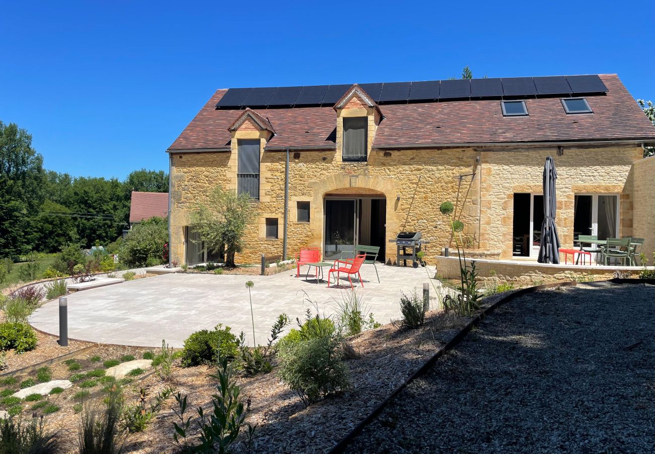 Maison à Carlux - Chaliniac : Maison en Pierre avec piscine chauffée 
