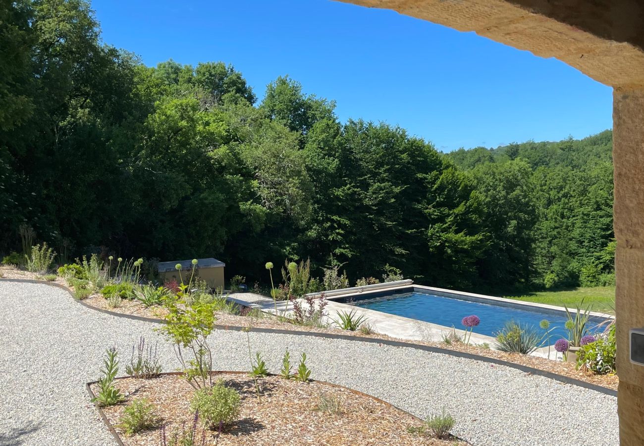 Maison à Carlux - Chaliniac : Maison en Pierre avec piscine chauffée 