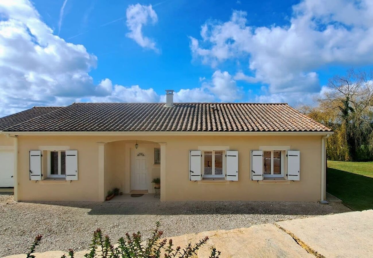 Maison à Carves - Jolie maison à la campagne- vue magnifique 6 pers 