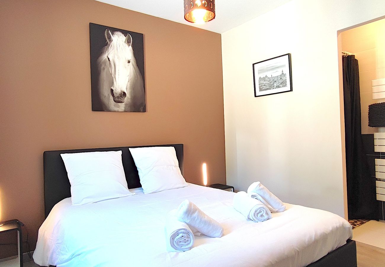 Maison à Carves - Jolie maison à la campagne- vue magnifique 6 pers 