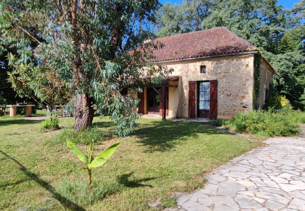 Maison à Mazeyrolles - Repos et détente en Périgord Noir