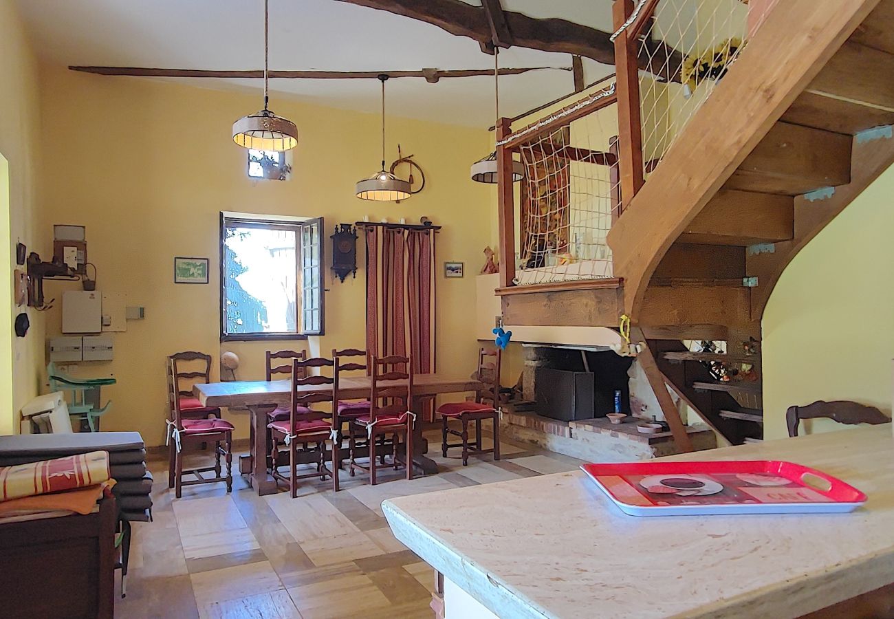 Maison à Mazeyrolles - Repos et détente en Périgord Noir
