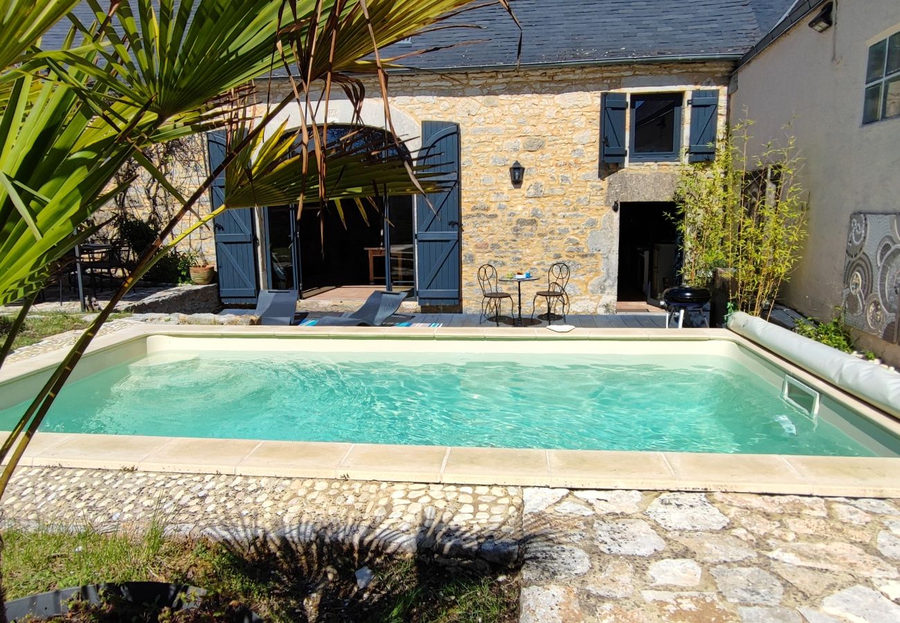 Maison à Nadaillac - La Grange d'Oca avec Piscine Privée