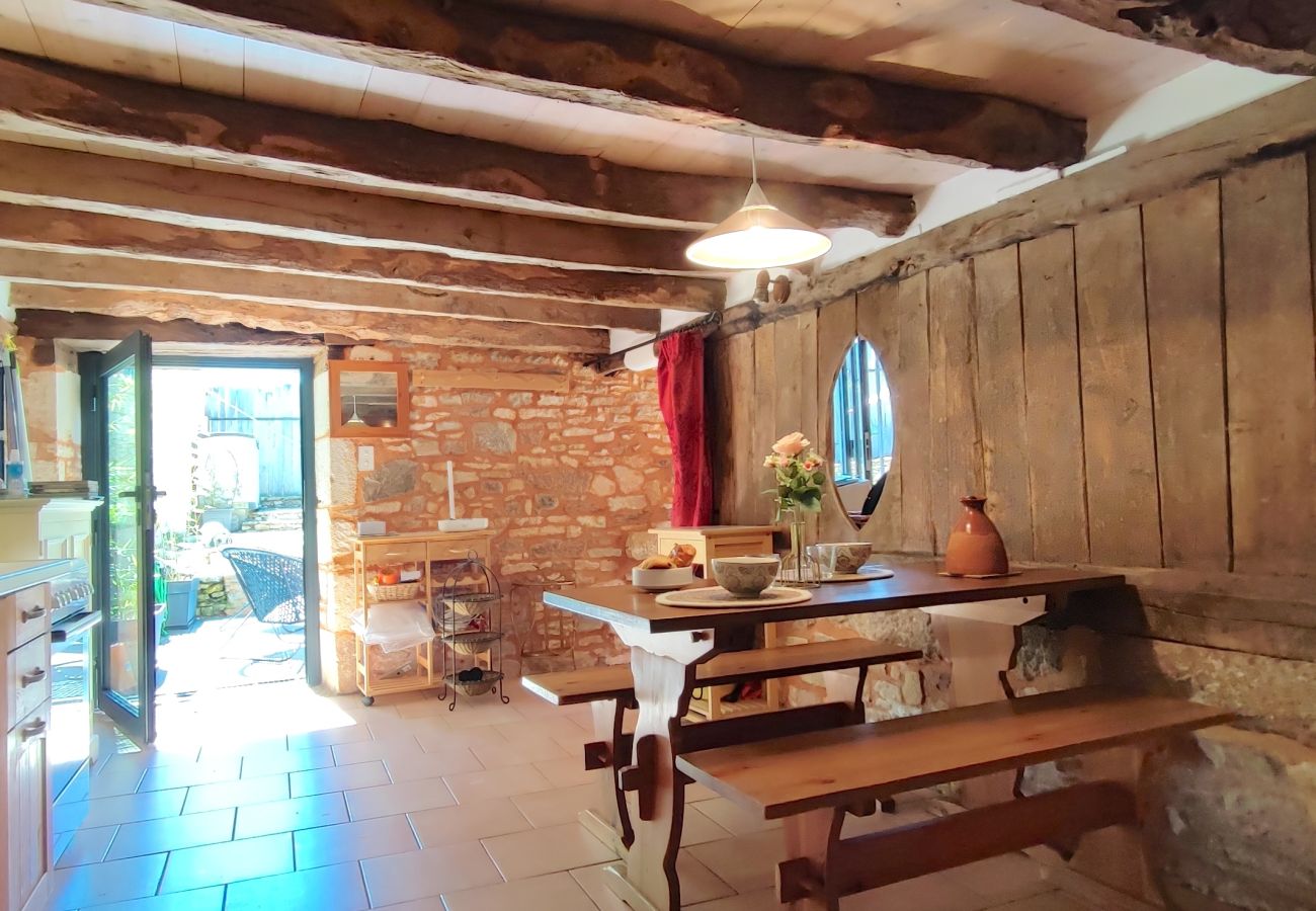 Maison à Nadaillac - La Grange d'Oca avec Piscine Privée