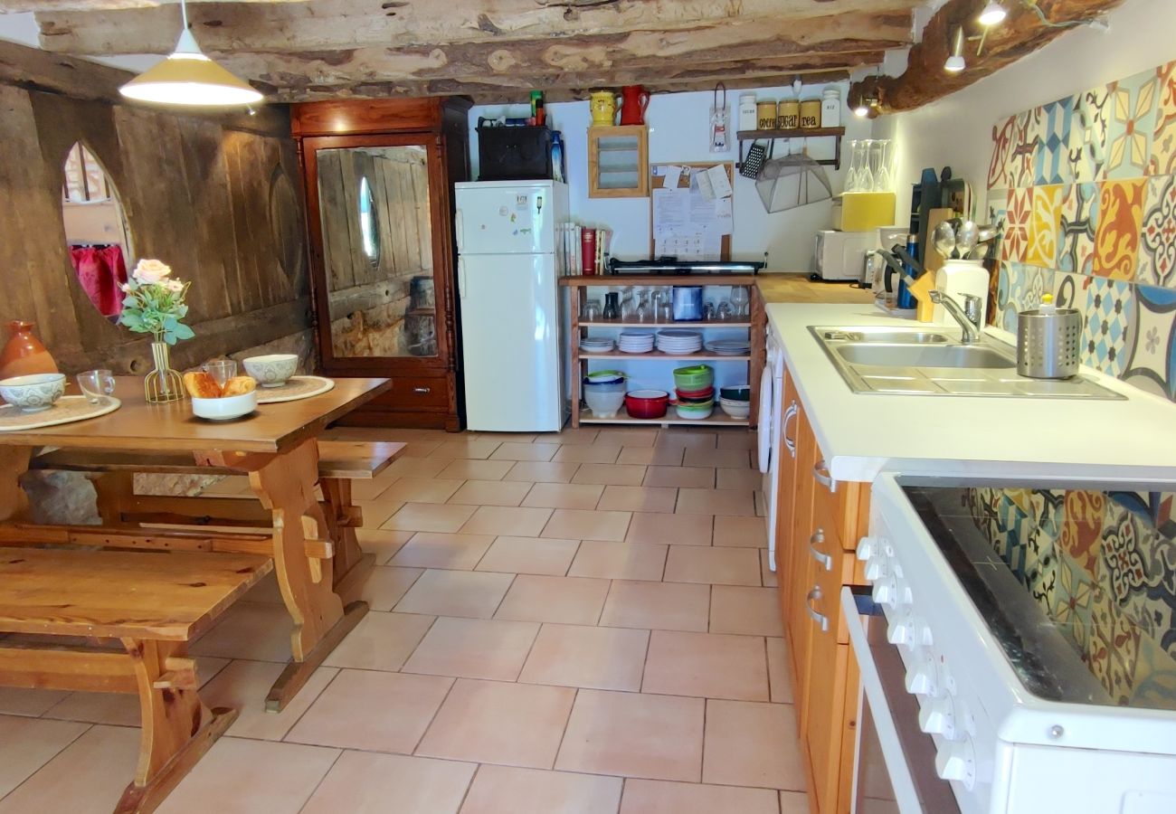 Maison à Nadaillac - La Grange d'Oca avec Piscine Privée