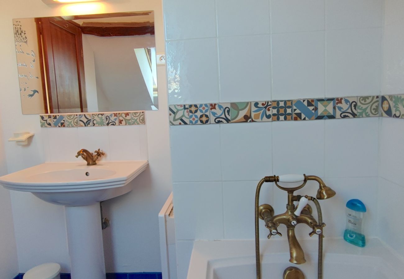 Maison à Nadaillac - La Grange d'Oca avec Piscine Privée