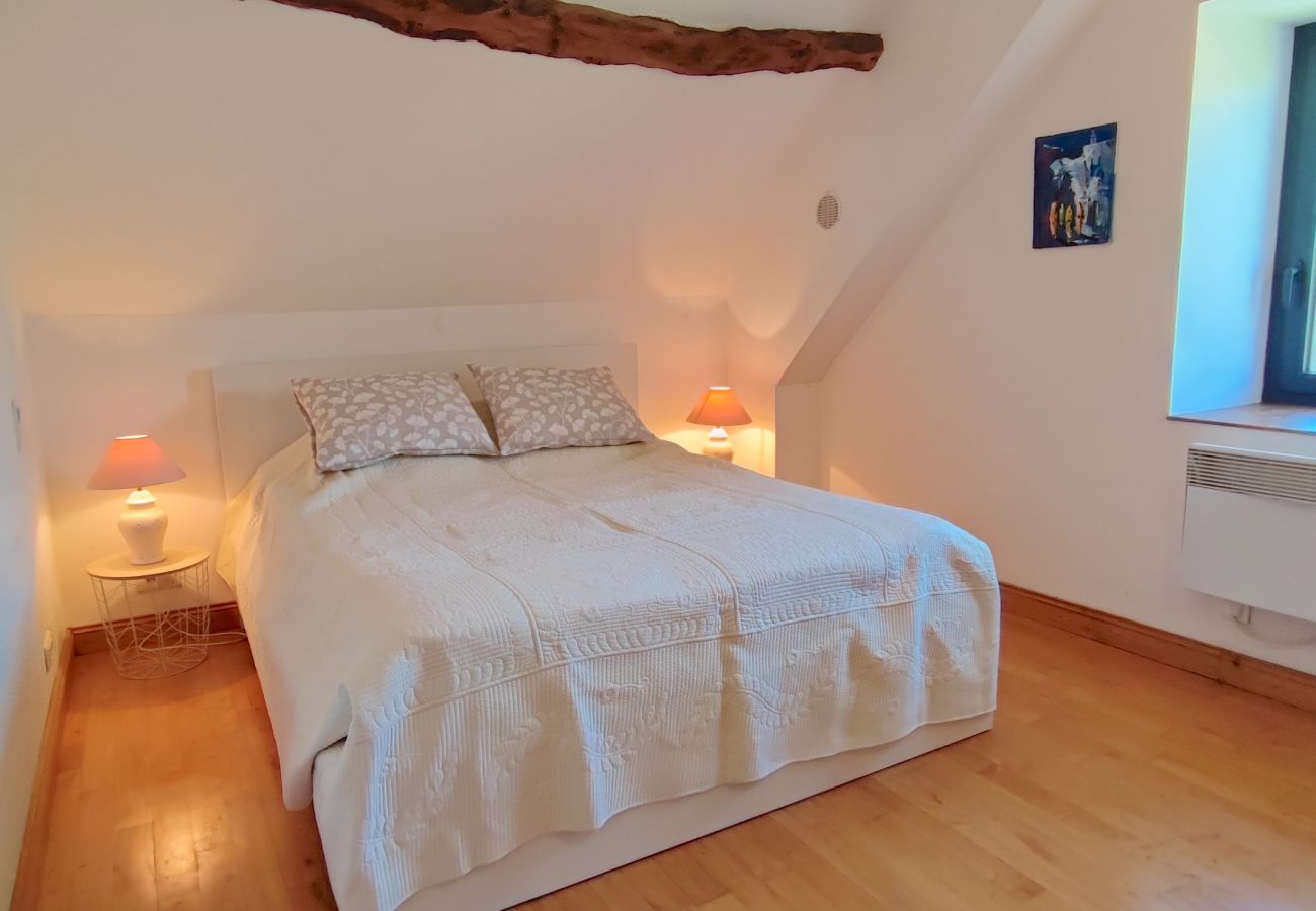 Maison à Nadaillac - La Grange d'Oca avec Piscine Privée