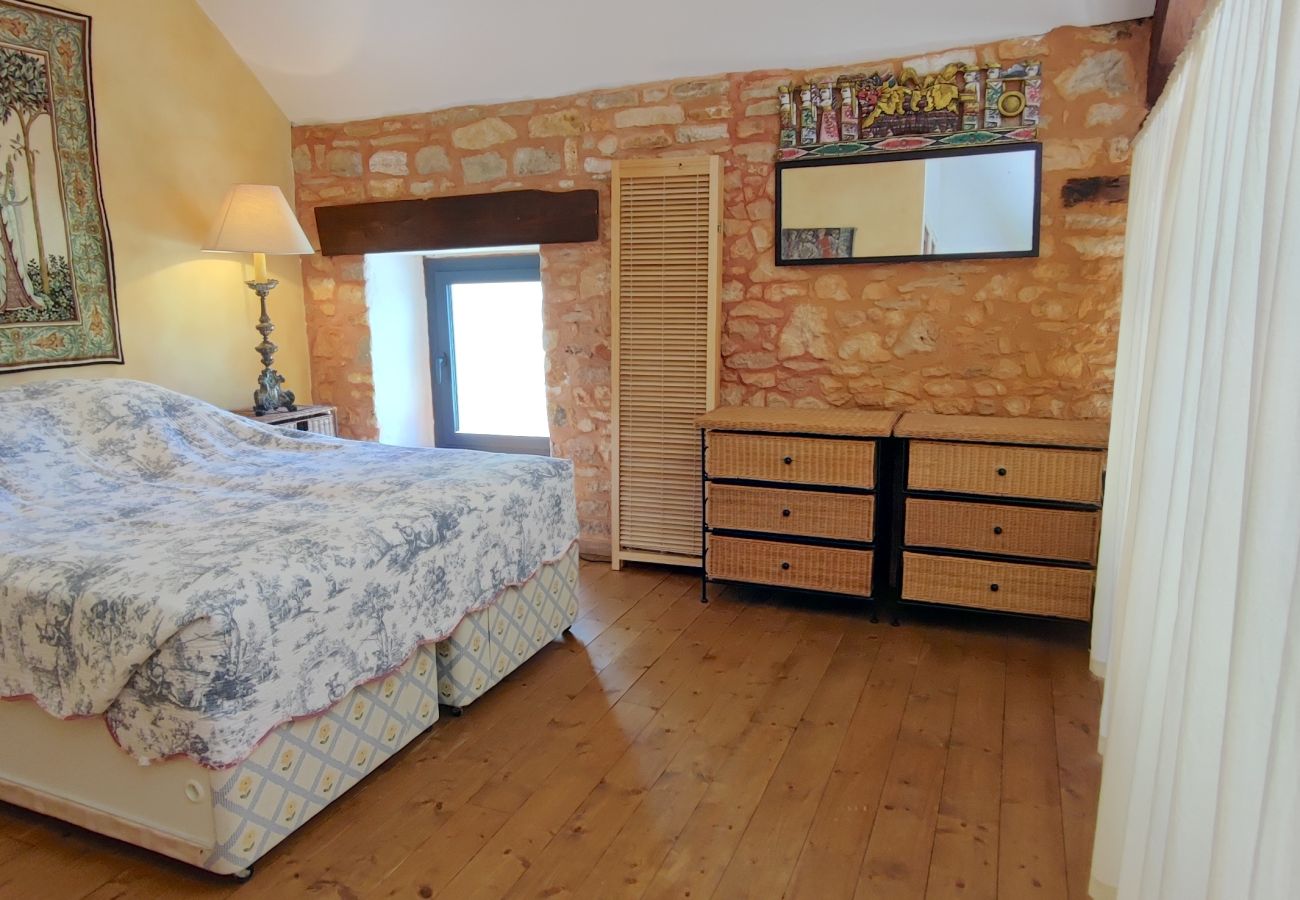 Maison à Nadaillac - La Grange d'Oca avec Piscine Privée
