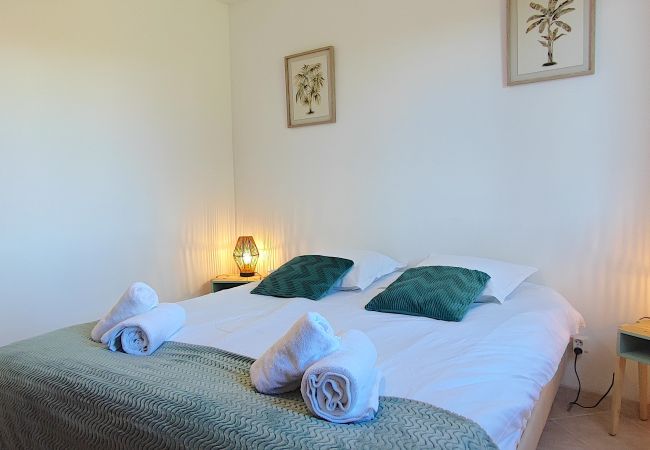 Maison à Sarlat-la-Canéda - La N’Oie – Piscine, apéros et détente à 5 min de Sarlat Maison à Sarlat-la-Canéda - La N’Oie – Piscine, apéros et détente à 5 min de Sarlat