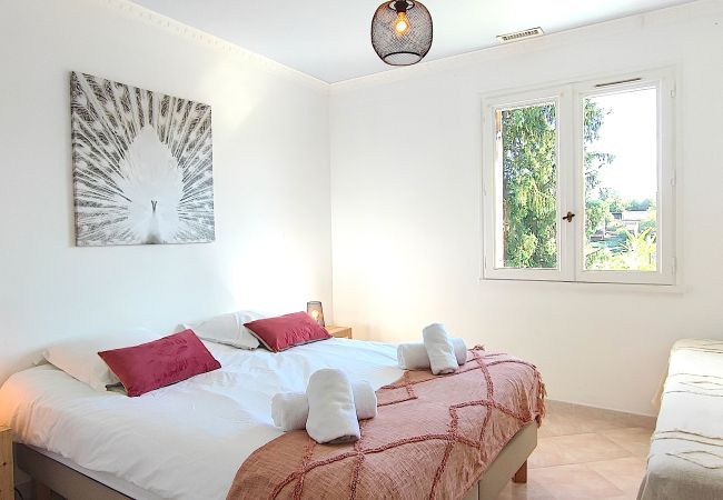 Maison à Sarlat-la-Canéda - La N’Oie – Piscine, apéros et détente à 5 min de Sarlat Maison à Sarlat-la-Canéda - La N’Oie – Piscine, apéros et détente à 5 min de Sarlat