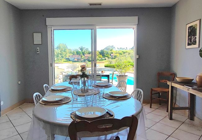 Maison à Sarlat-la-Canéda - La N’Oie – Piscine, apéros et détente à 5 min de Sarlat Maison à Sarlat-la-Canéda - La N’Oie – Piscine, apéros et détente à 5 min de Sarlat