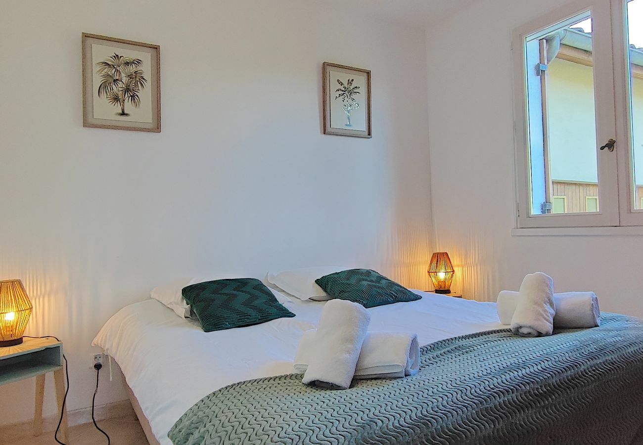 Maison à Sarlat-la-Canéda - La N’Oie – Piscine, apéros et détente à 5 min de Sarlat Maison à Sarlat-la-Canéda - La N’Oie – Piscine, apéros et détente à 5 min de Sarlat