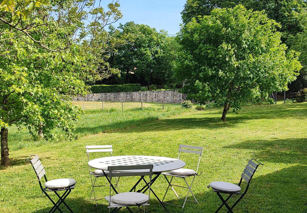 Maison à Badefols-d´Ans - La Mondée – Séjour champêtre en Dordogne !