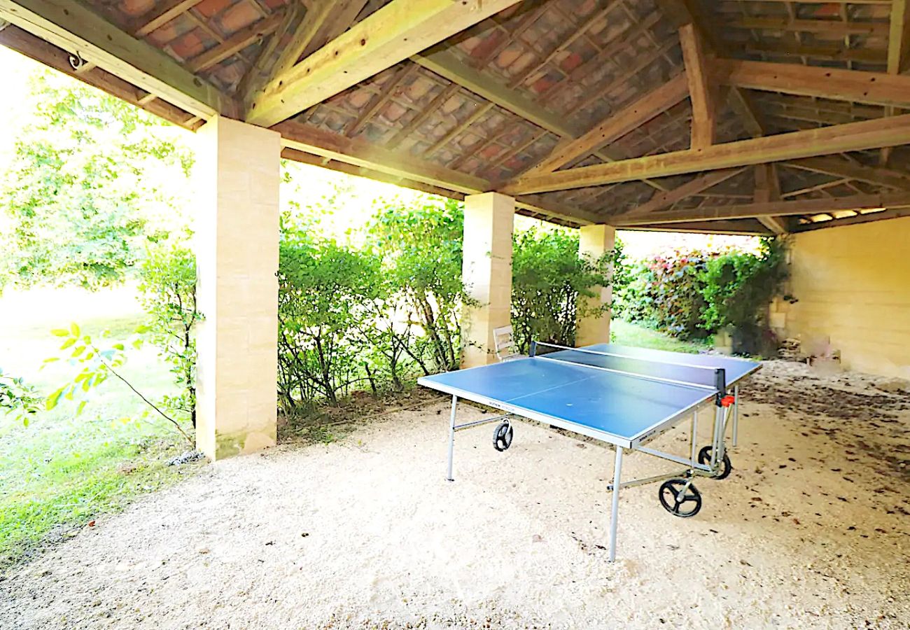 Maison à Saint-Cyprien - Grande maison (14 pers) • Piscine chauffée