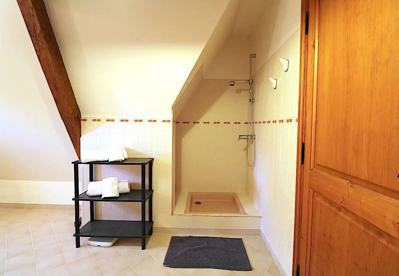 Maison à Saint-Cyprien - Grande maison (14 pers) • Piscine chauffée