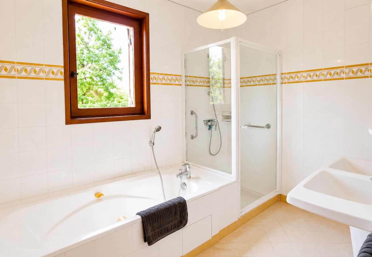 Maison à Saint-Cyprien - Grande maison (14 pers) • Piscine chauffée