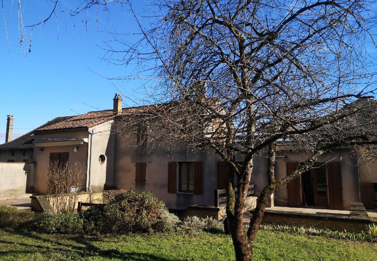 Maison à Belvès - Belvès à pied : terrasse & jardin cosy
