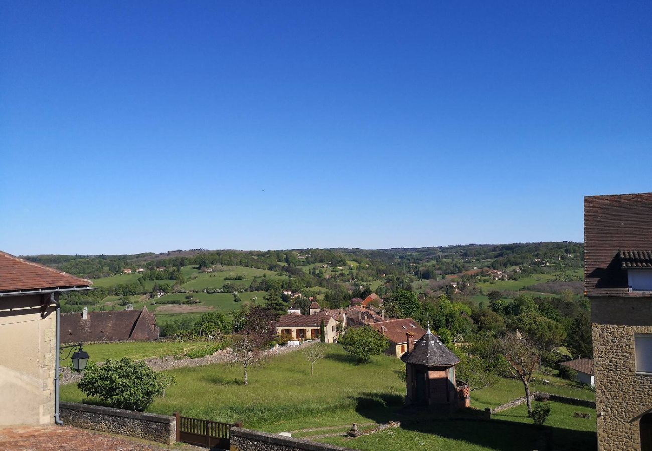 Maison à Belvès - Belvès à pied : terrasse & jardin cosy