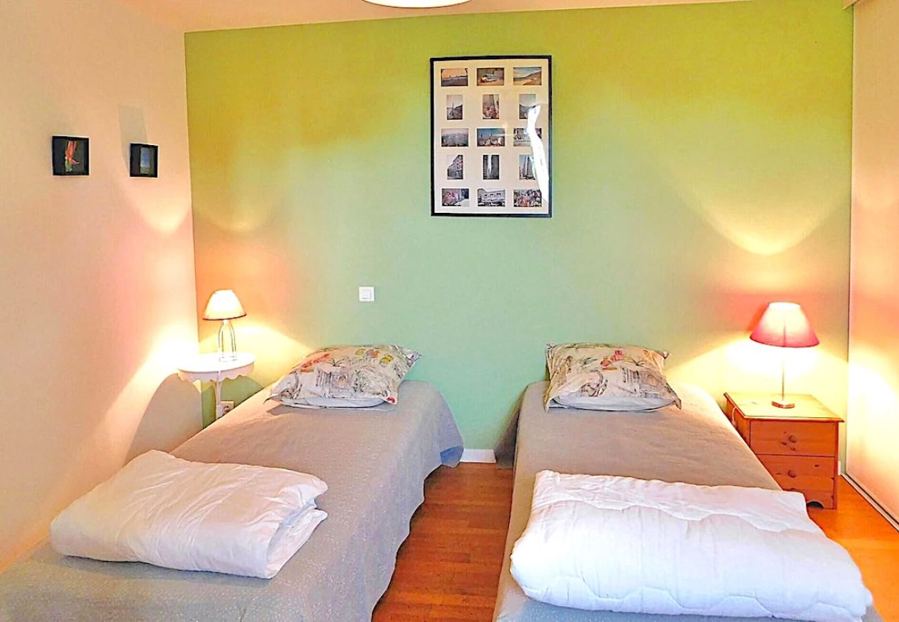 Maison à Groléjac - Grande maison en pierre & piscine (10 pers.)