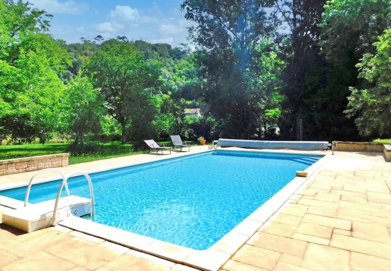Maison à Groléjac - Grande maison en pierre & piscine (10 pers.)