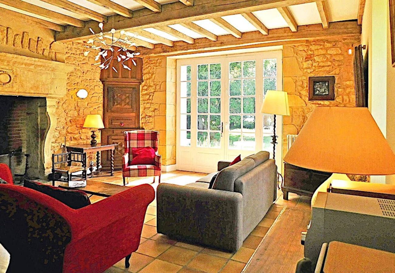 Maison à Groléjac - Grande maison en pierre & piscine (10 pers.)