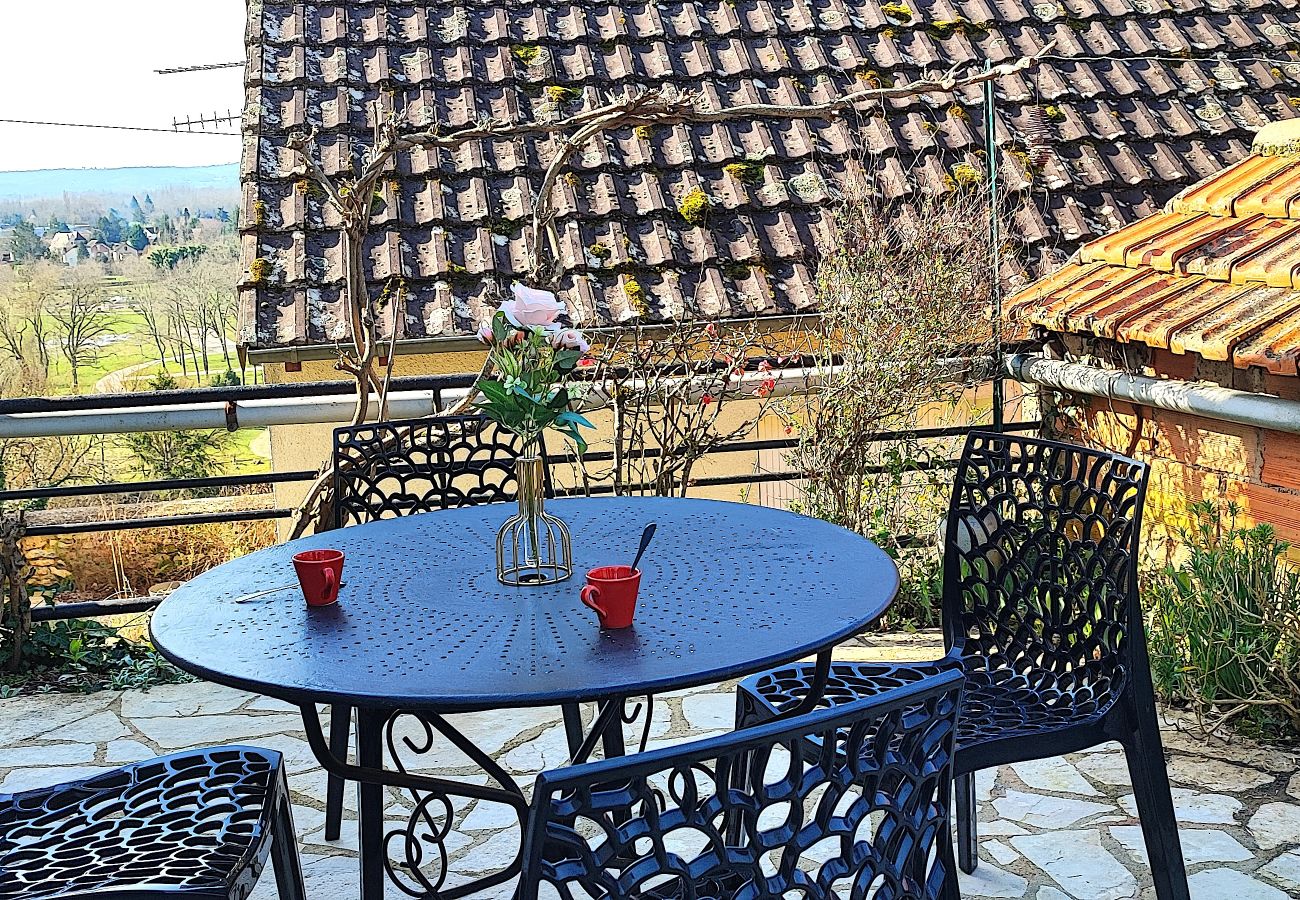 Maison à Le Bugue - Cocon plein de charme au Bugue : au calme, à 5 min à pied du centre, parking, animaux bienvenus.