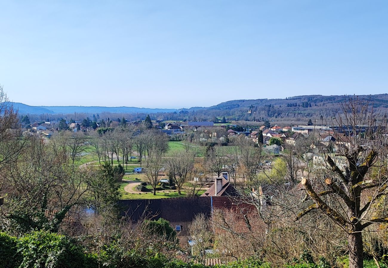 Maison à Le Bugue - Cocon plein de charme au Bugue : au calme, à 5 min à pied du centre, parking, animaux bienvenus.