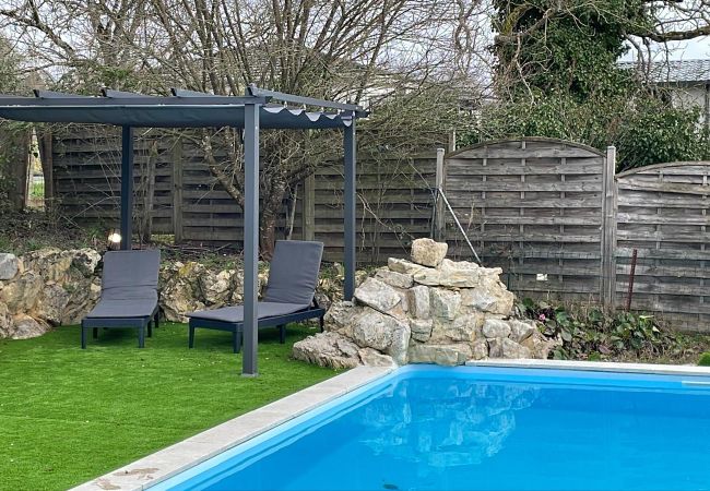 Maison à Aubas - Maison de famille avec piscine chauffée (10)