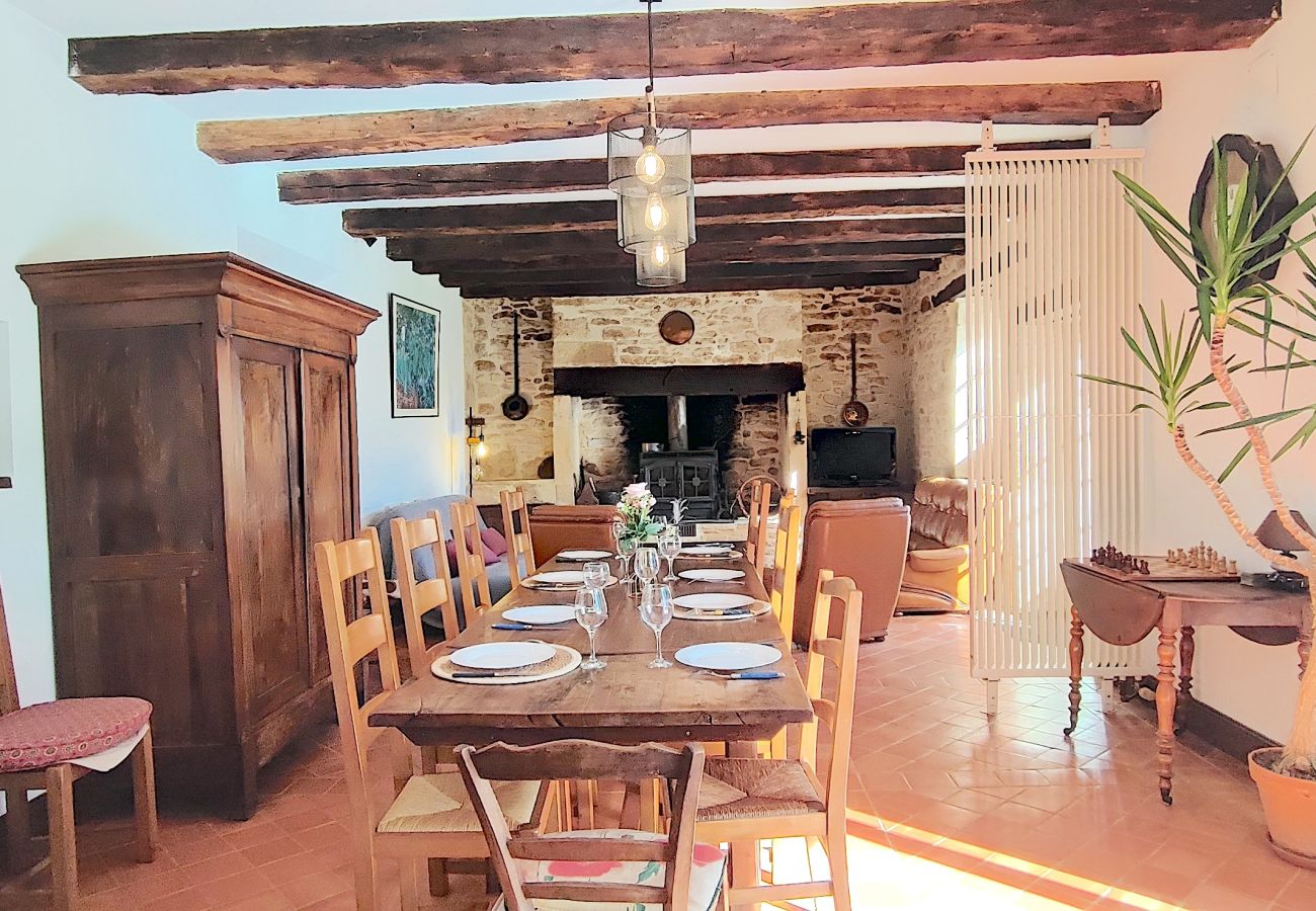 Maison à Aubas - Maison de famille avec piscine chauffée (10)