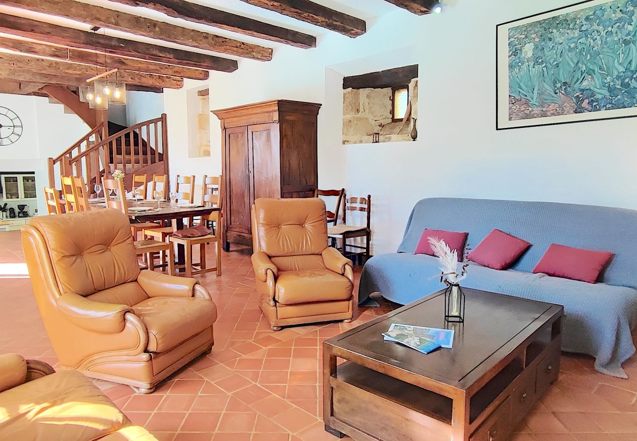 Maison à Aubas - Maison de famille avec piscine chauffée (10)