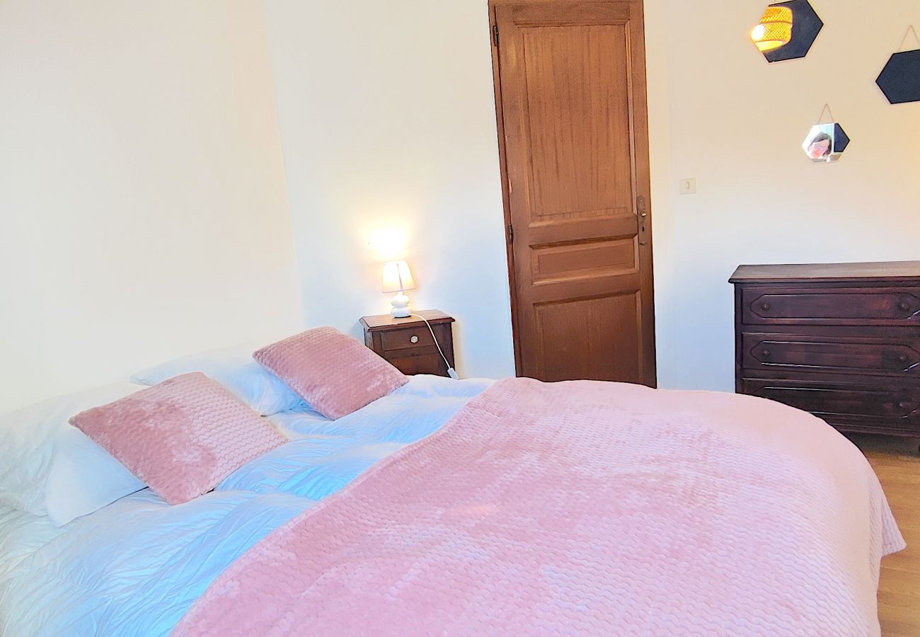 Maison à Aubas - Maison de famille avec piscine chauffée (10)