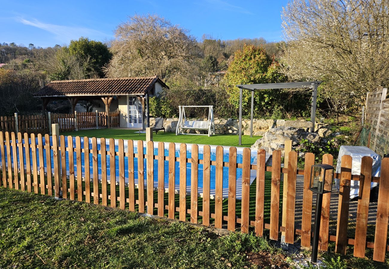 Maison à Aubas - Maison de famille avec piscine chauffée (10)