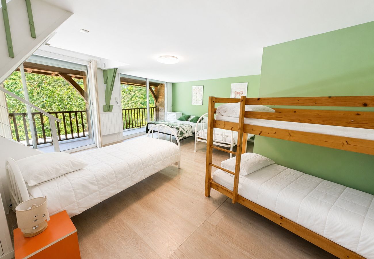 Maison à Aubas - Maison de famille avec piscine chauffée (10)