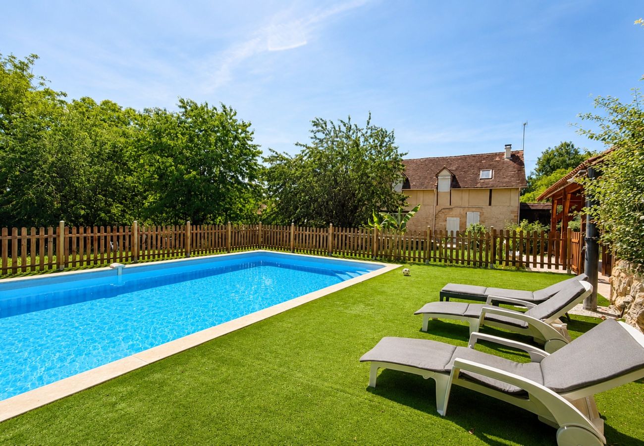 Maison à Aubas - Maison de famille avec piscine chauffée (10)