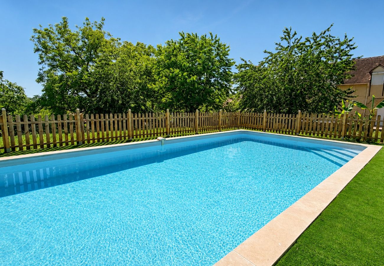 Maison à Aubas - Maison de famille avec piscine chauffée (10)
